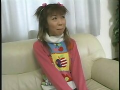 Asian amateurs slut sucking big red doggy dick